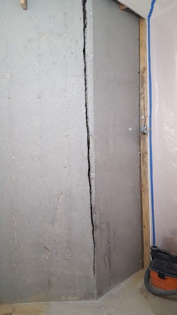 Vertical Foundation Crack That's Leaking Water